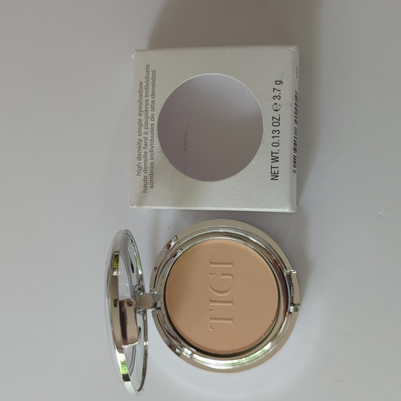 TIGI Professional Eyeshadow High Density, Emerald Green, Chocolate Kiss, Vanilla - Picture 8 of 10